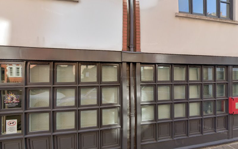 Dr M G Sweeney – Knightsbridge Medical Centre In London Pages